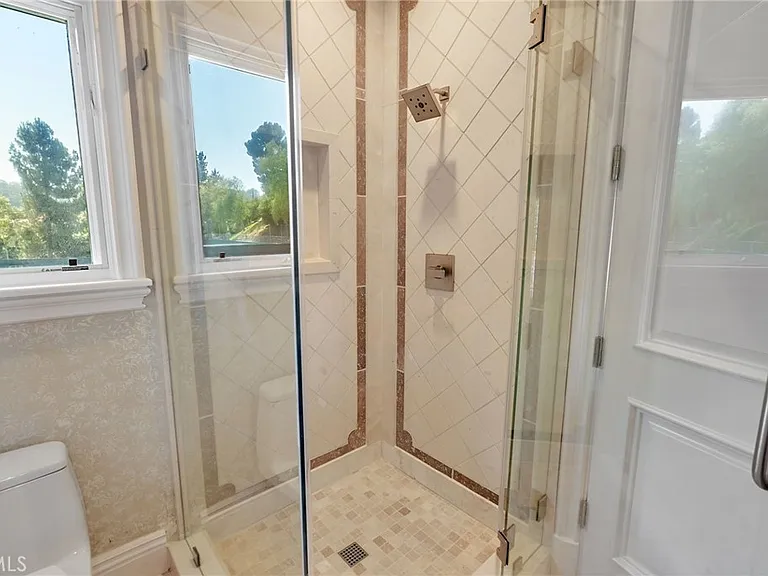 2784 Deep Canyon Dr — Photo 35