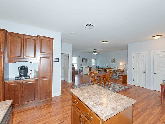 4th image of 2 Stonington Hill Rd Unit I