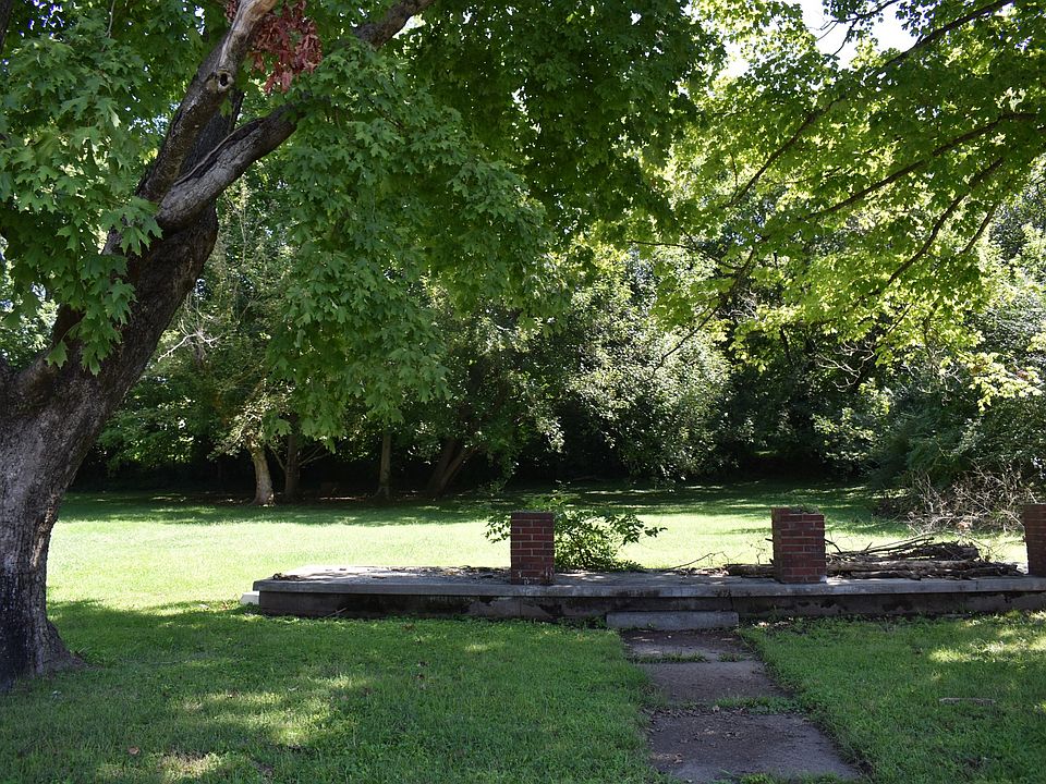 1st image of Cherry St