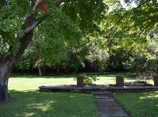Cherry St, Russellville, KY 42276