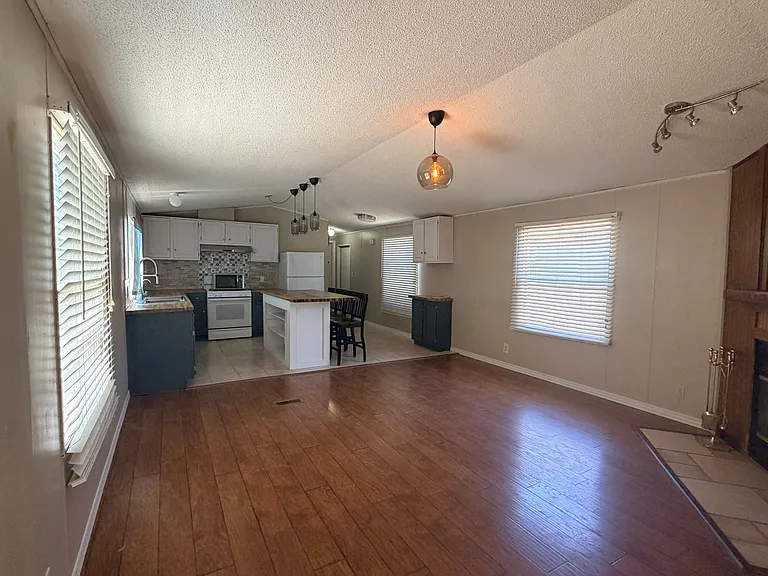 1114 Cheyenne St — Photo 10