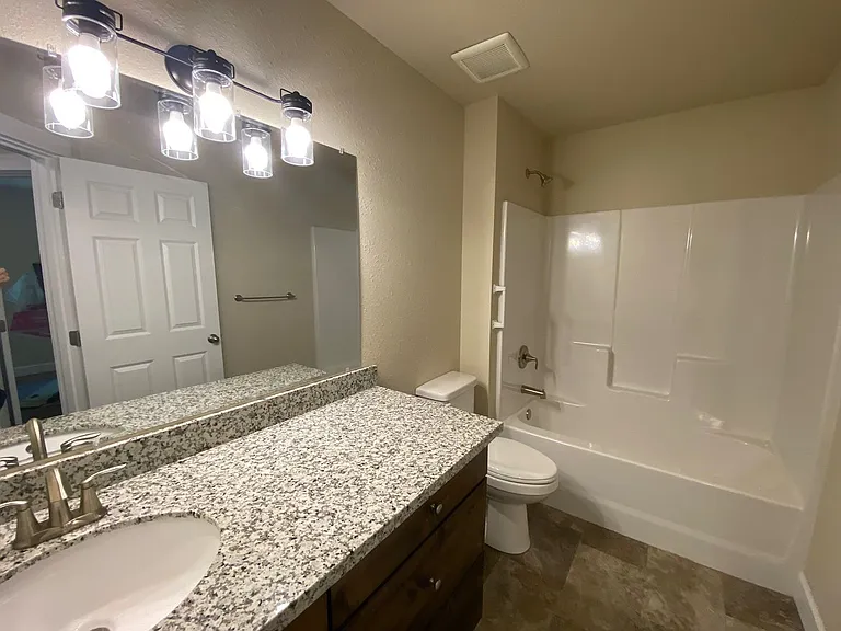 1680 NE Alameda Ave — Photo 13