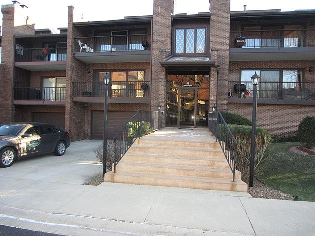 1st image of 4 Cinnamon Creek Dr APT 2N
