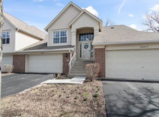 30W019 Juniper Ct #30W019, Warrenville, IL 60555