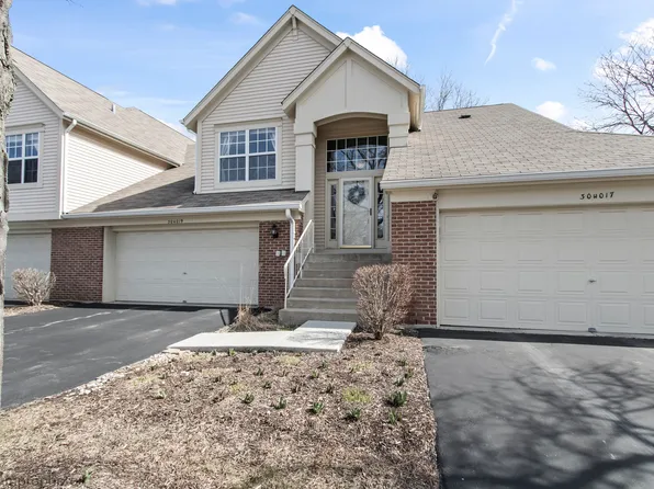 30W019 Juniper Ct #30W019, Warrenville, IL 60555