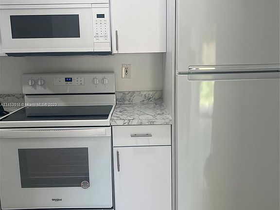 5th image of 4210 NW 79th Ave APT 1F