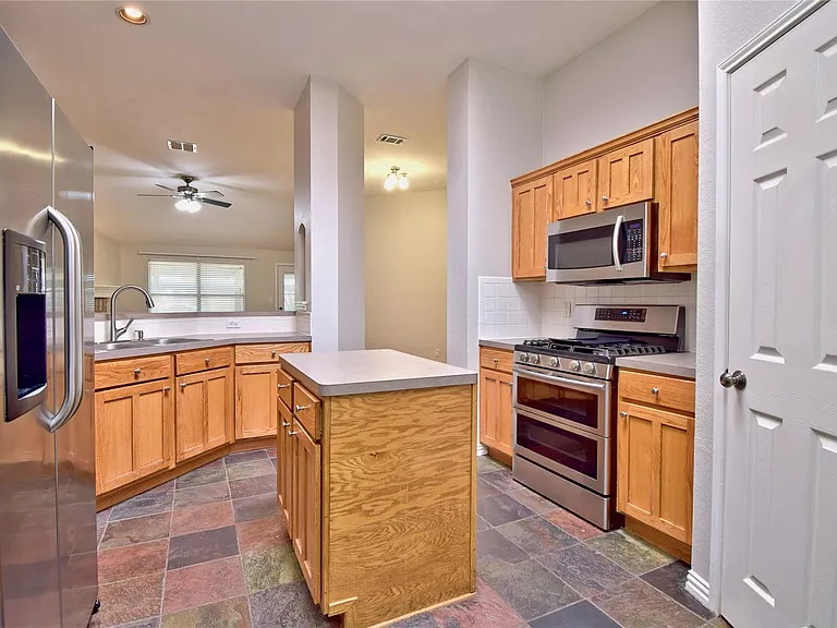 807 Wild Petunia Way — Photo 5