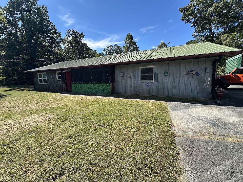 1st image of 1020 Tramel Rd