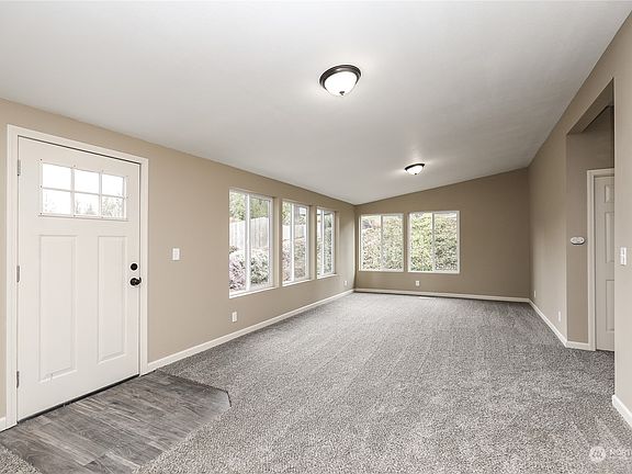 3rd image of 126 Deer Park Lane