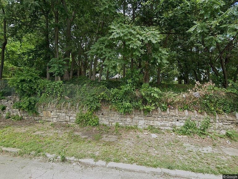 1st image of 2202 Lister Ave