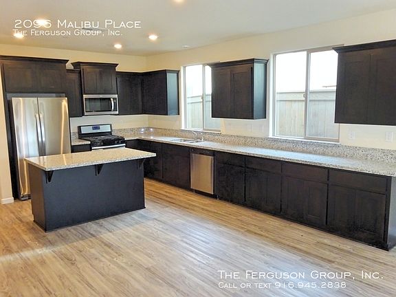 2nd image of 2096 Malibu Pl
