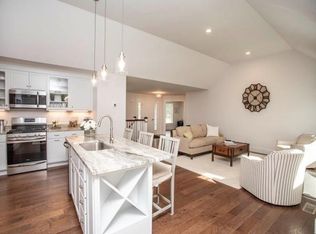 29 Hybrid Dr, Lakeville, MA 02347