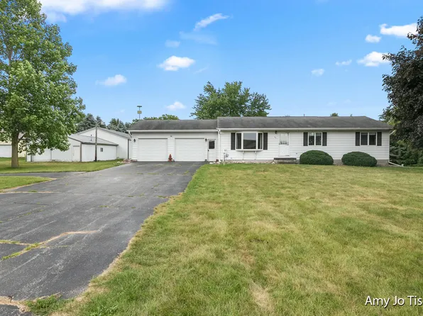 588 E David Hwy, Ionia, MI 48846