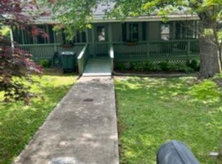 303 N Catherine St, Pickens, SC 29671