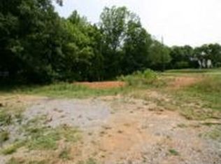 3915 Oak Rd, Pigeon Forge, TN 37863