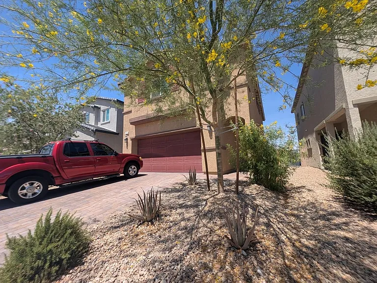 5224 Sunstone Mesa Dr — Photo 2