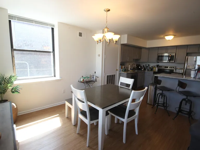 200 Central Ave — Photo 10