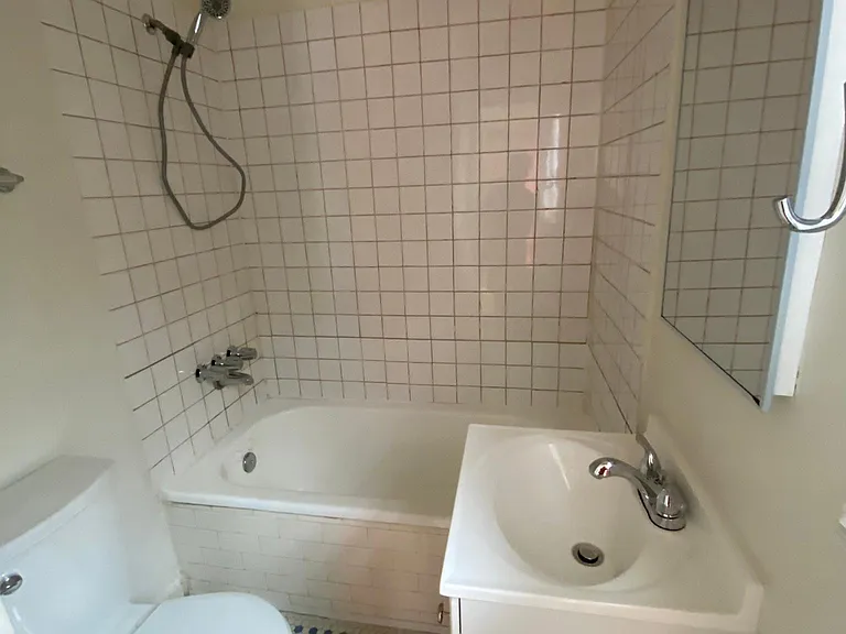 946 1/2 Wilcox Ave #1/2 — Photo 7