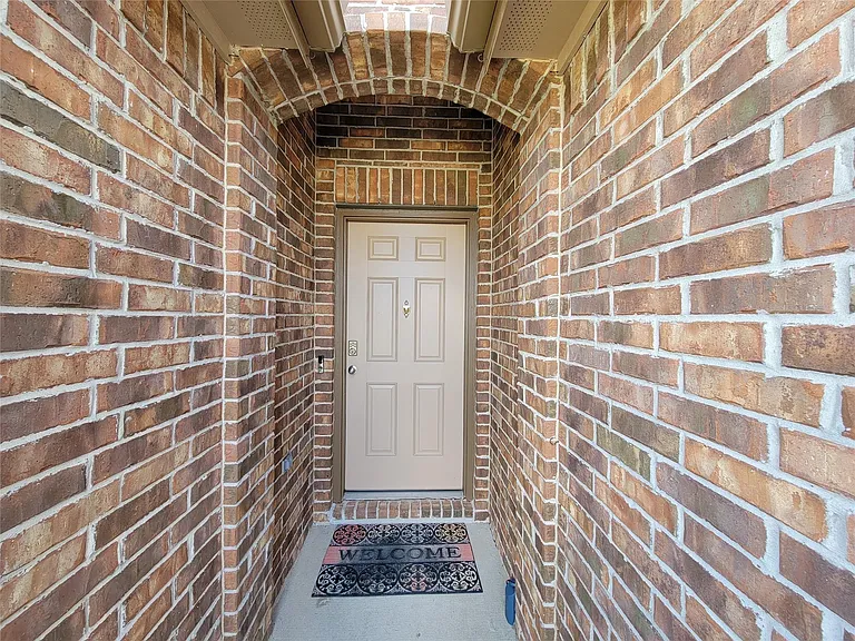 610 Autumn Flats Way — Photo 4