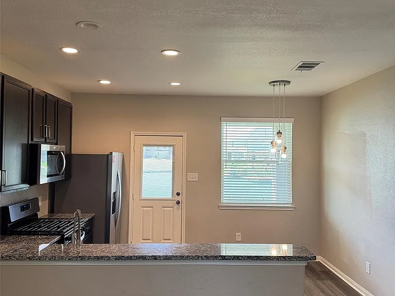 3831 W Alessano Ln — Photo 3