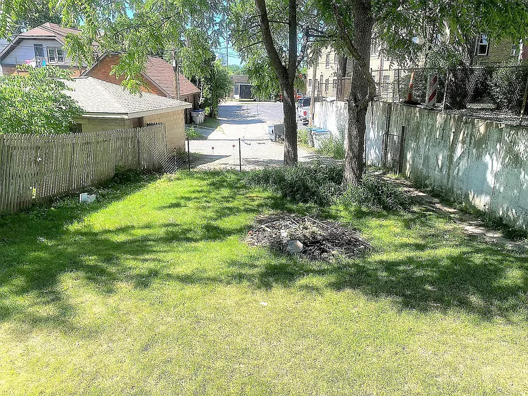 2010 E Oklahoma Ave — Photo 7