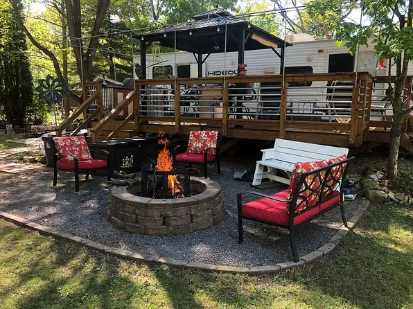 106 Cedar Ln, Wilmington, IL 60481