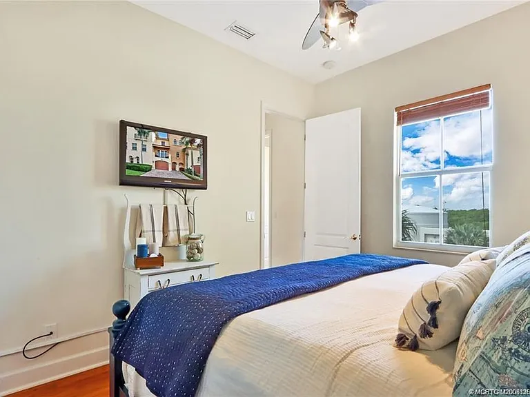 203 Ocean Bay Dr — Photo 25