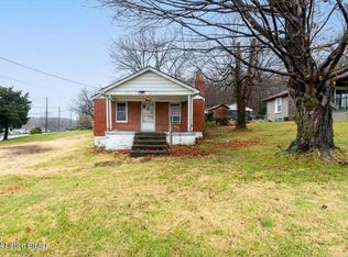 8910 3rd Street Rd, Louisville, KY 40272