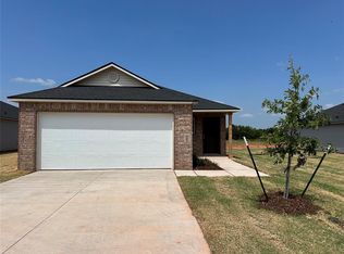 1218 Clydesdale Dr, Guthrie, OK 73044