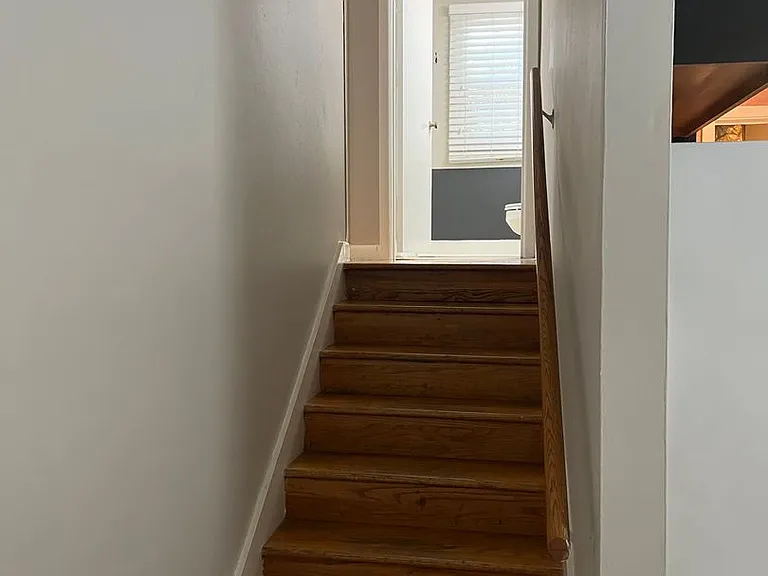 1722 Kavanaugh Blvd — Photo 9