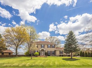 22W041 Foster Ave, Medinah, IL 60157