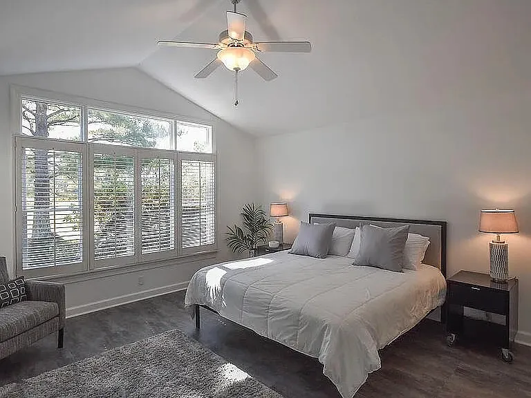 200 Starland Ln — Photo 13