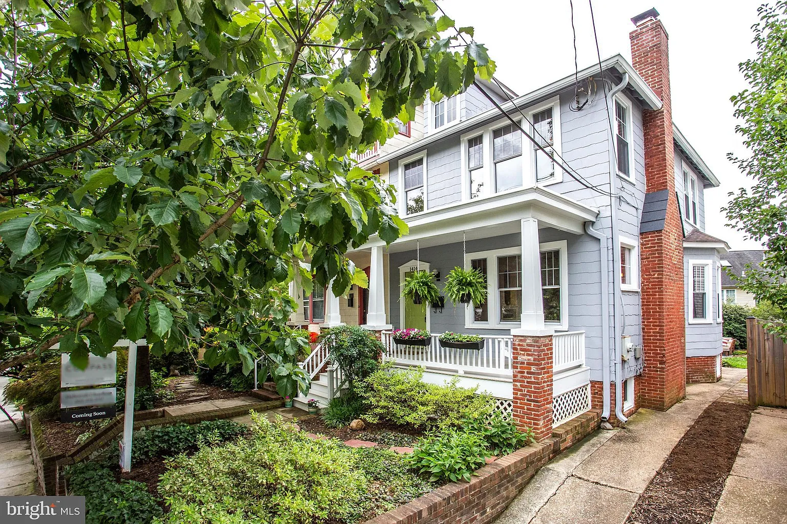 1414 Foxhall Rd NW photo 1
