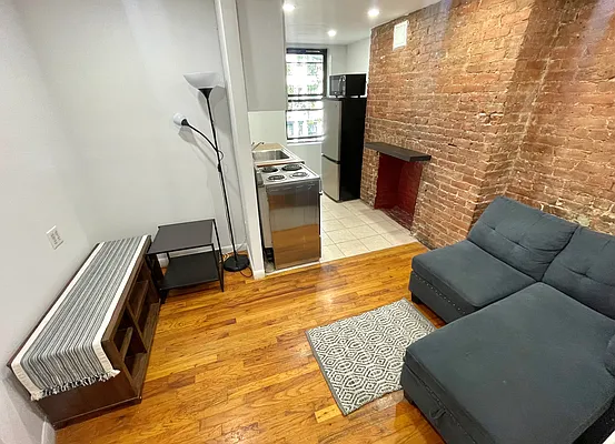 Rented by Palladium Property Group | media 7