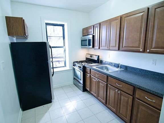 3rd image of 4705 44th St APT C1