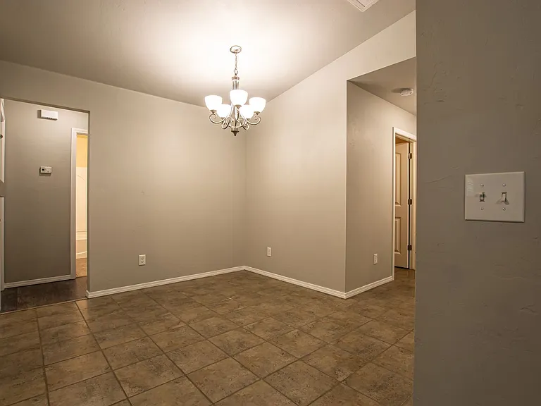 15316 Nightshade Dr — Photo 8