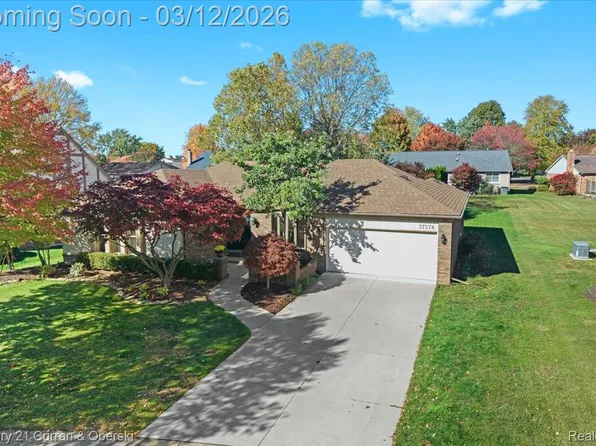 37578 Munger Dr, Livonia, MI 48154