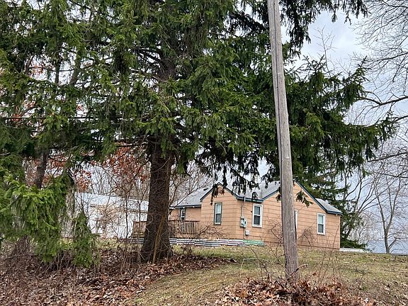 3rd image of 9377 Ruby Rd