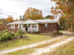 950 Auctioneer Road, Clinton, NC 28328
