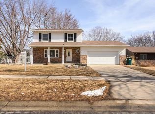 5704 26th Ave NW, Rochester, MN 55901