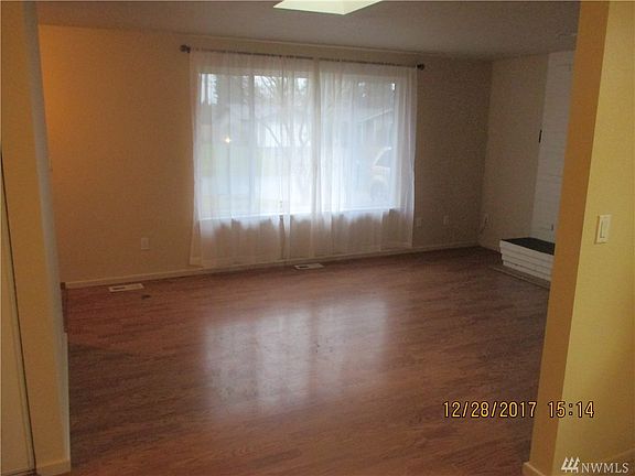 4th image of 12305 109th Avenue Ct E