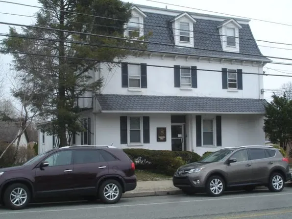 77 Limekiln Pike, Glenside, PA