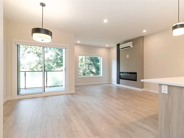 924 Jenkins Ave #405, Langford, BC V9B 2N7