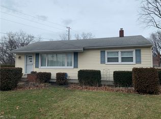 5317 E Lake Rd, Sheffield Lake, OH 44054