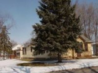 895 40th Ave, Winona, MN 55987