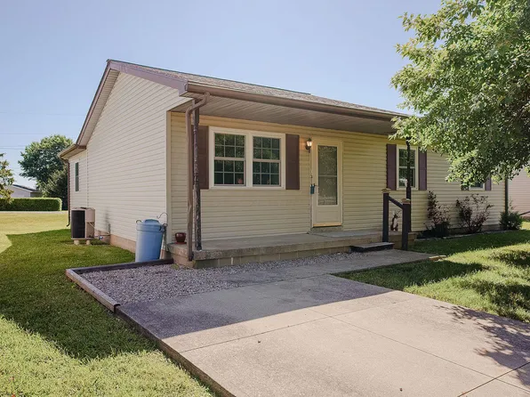 219 Saint Anns Ln, Waverly, OH 45690