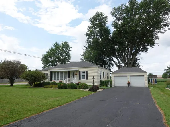 2624 Lincoln Park Dr, Galesburg, IL 61401