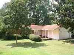 703 S West St, Greensboro, GA 30642