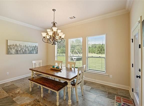 4th image of 372 Long Lake Dr