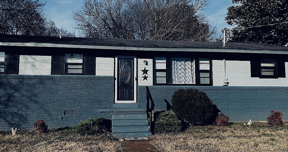 1st image of 300 Kayden Ave